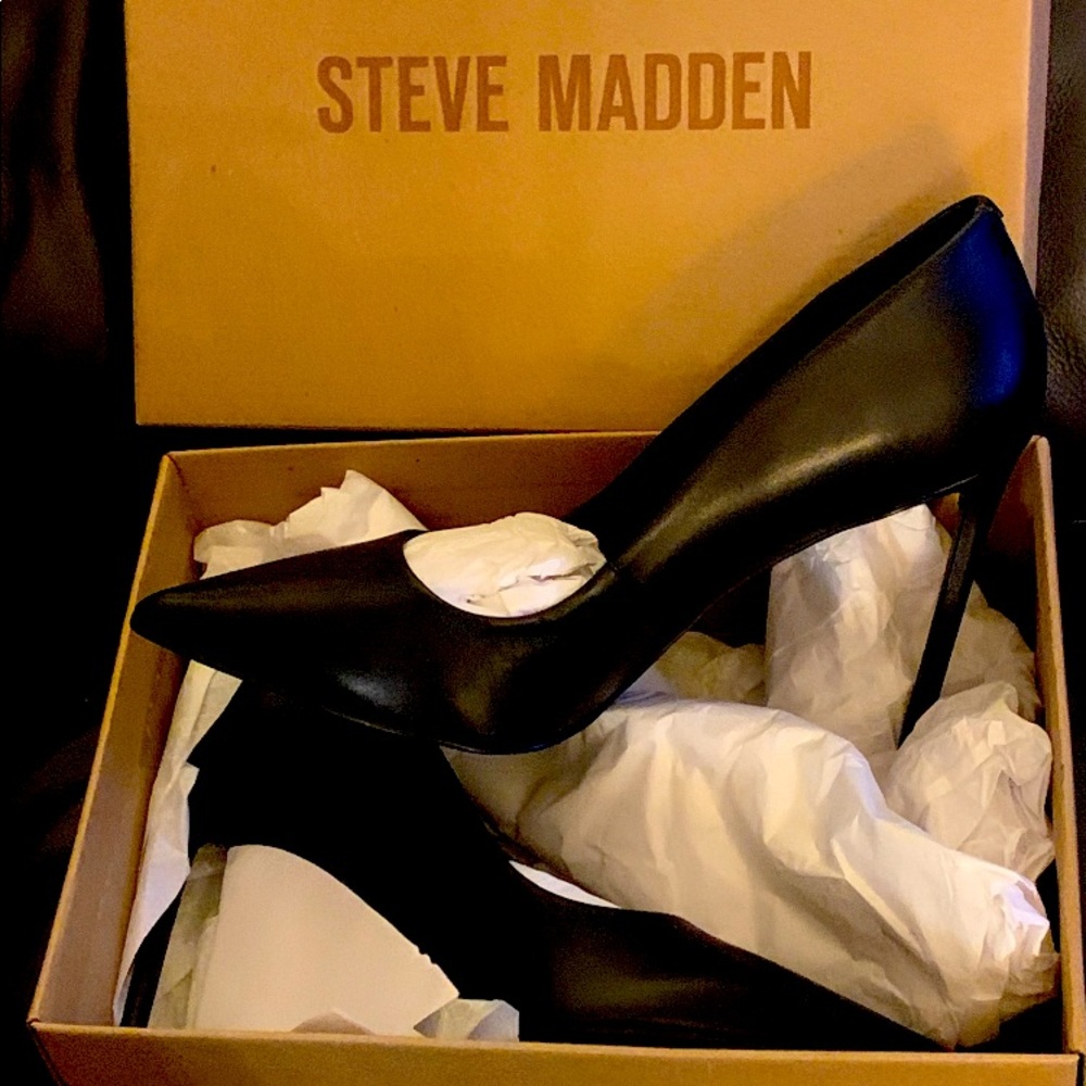 4 inch Steve Madden stiletto